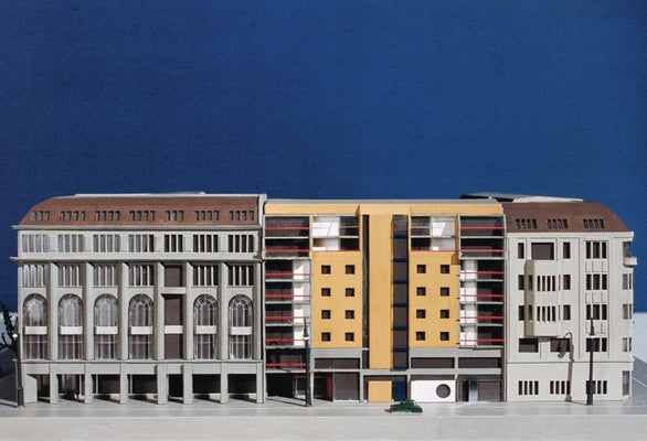 Anything Goes? Berlin Architecture in the 1980s by Müller, Ursula