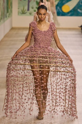 Chanakya: Threading Transformations Through Craft, Couture and Art by Thacker, Jesal