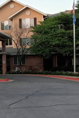 Yes, We live in a Mansion by Kropp, Arnold