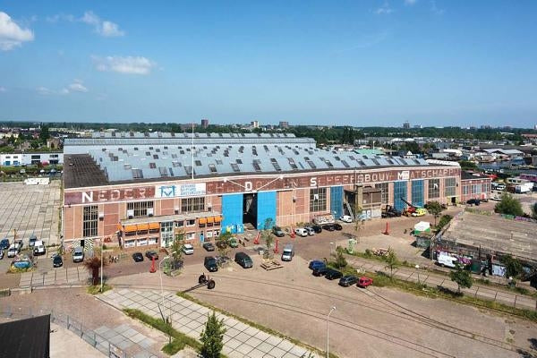 Make Your City: The City as a Shell: Ndsm Shipyard, Amsterdam by de Klerk, Eva